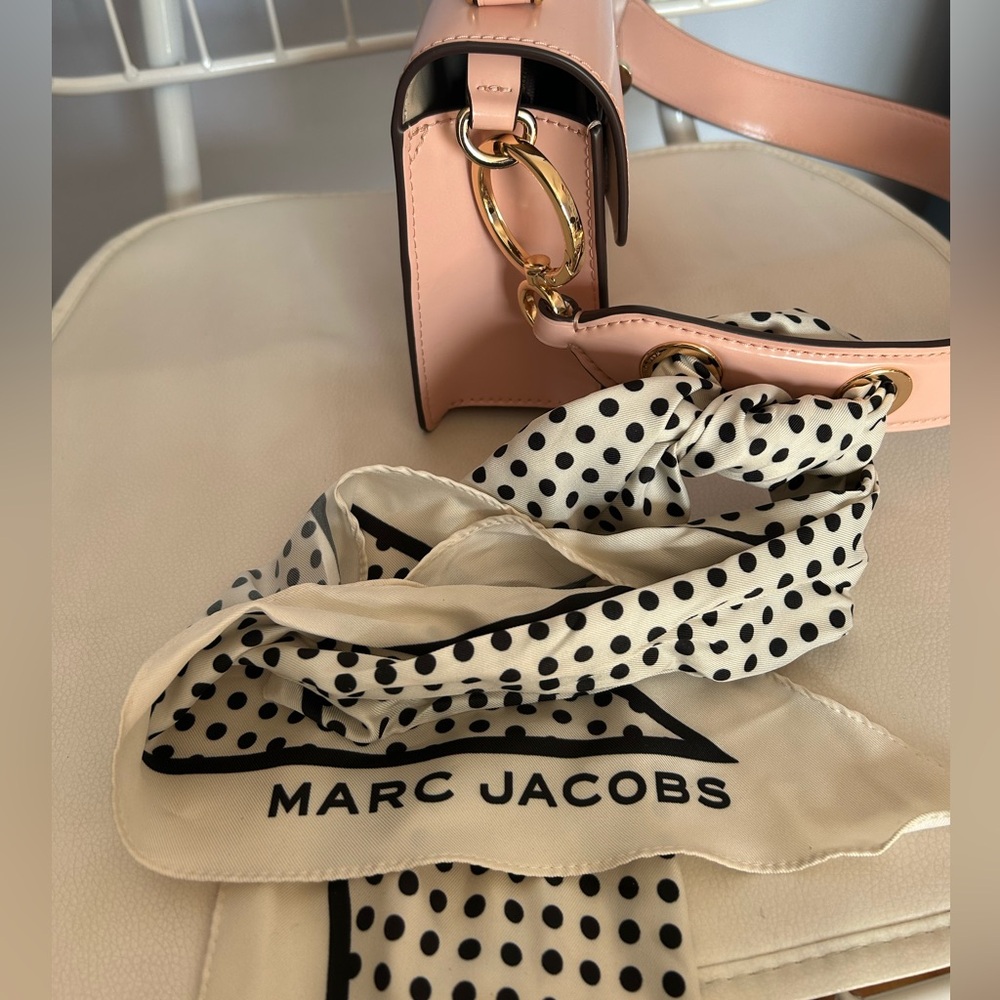 Marc Jacobs Downtown Top Handle Bag in Pink Leather with Scarf - Picture 7 of 10